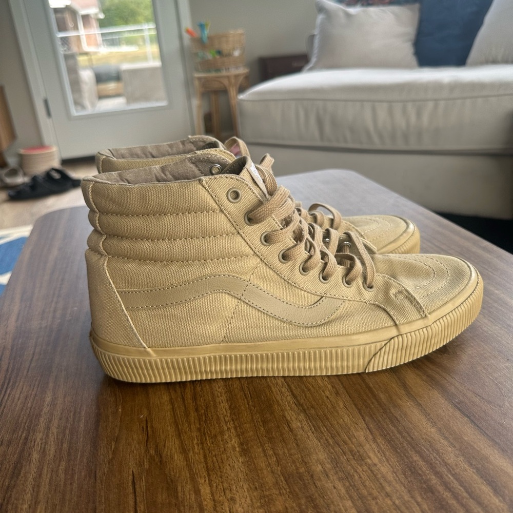 Vans Sk8-Hi Tan Canvass, Men Size 11 Shoes